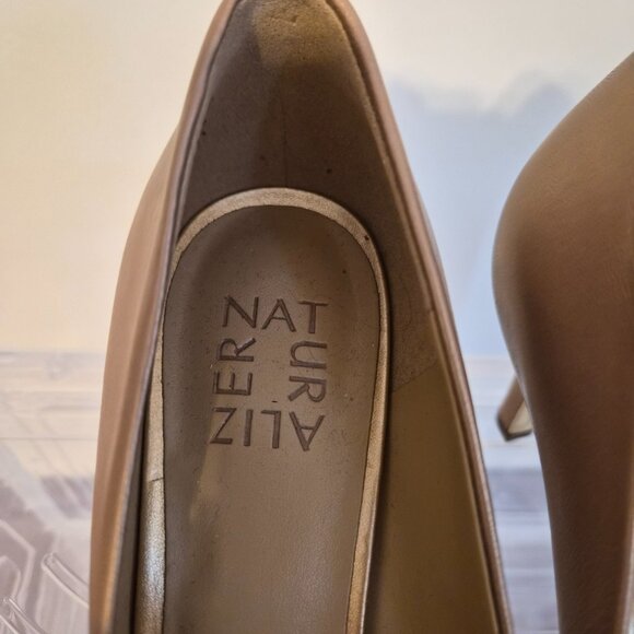 Naturalizer Nude Pumps, Leather, New, Size 8 - Picture 6 of 12